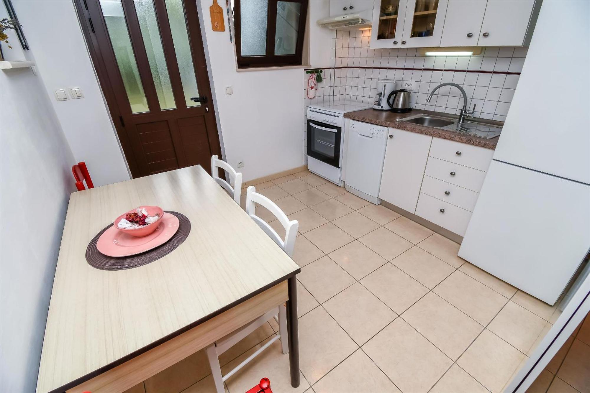 Apartment Ribica Слатине Екстериор снимка